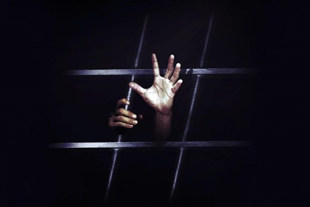 (العربية) أحد عشر: الاعتقال التعسفي والاختفاء القسري في معتقلات “بشار” الإرهابي