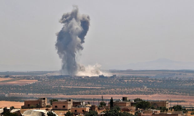 Rebels withdraw in key Syrian town as pro-Assad troops advance