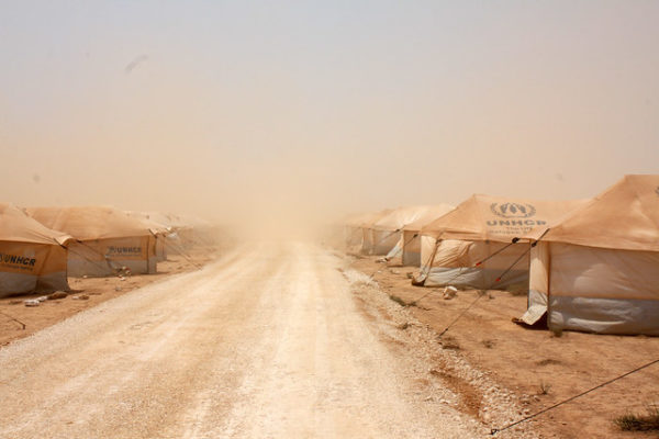 وثائق تُظهر دور المخابرات السورية في توجيه المساعدات الإنسانية